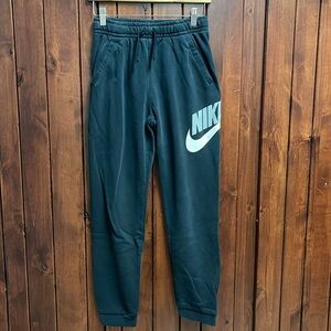 Nike joggers. Black youth xl.